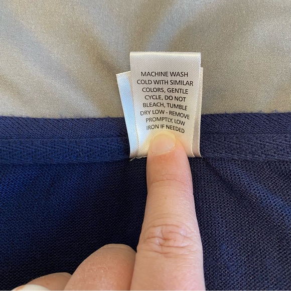 Natori Women’s XL Navy Blue Short Sleeve V-Neck Sweater Soft Lightweight Boxy - Picture 6 of 6